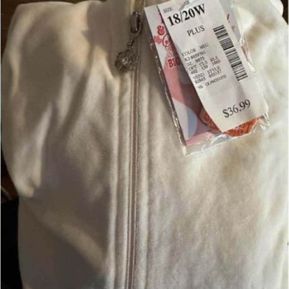 Women’s Big Flirt 18/20W sweatshirt